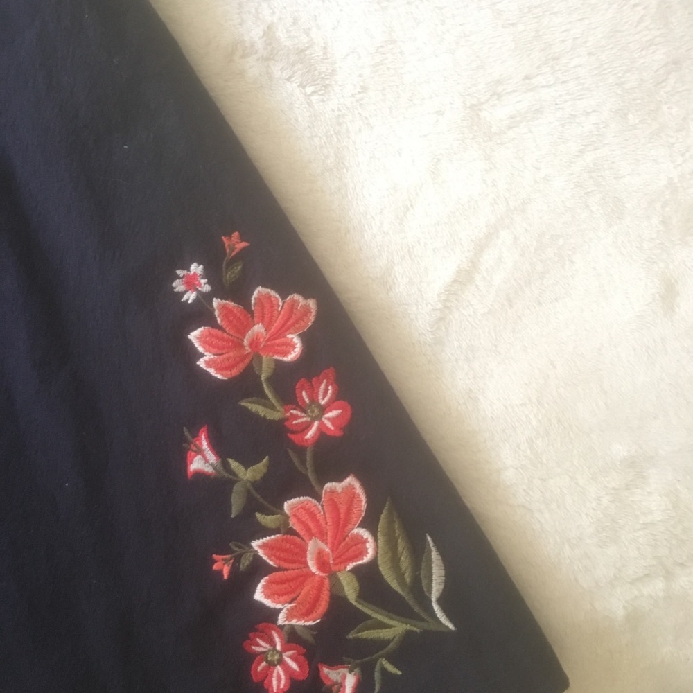 BNWT LUSH DRESS - Picture 2 of 3